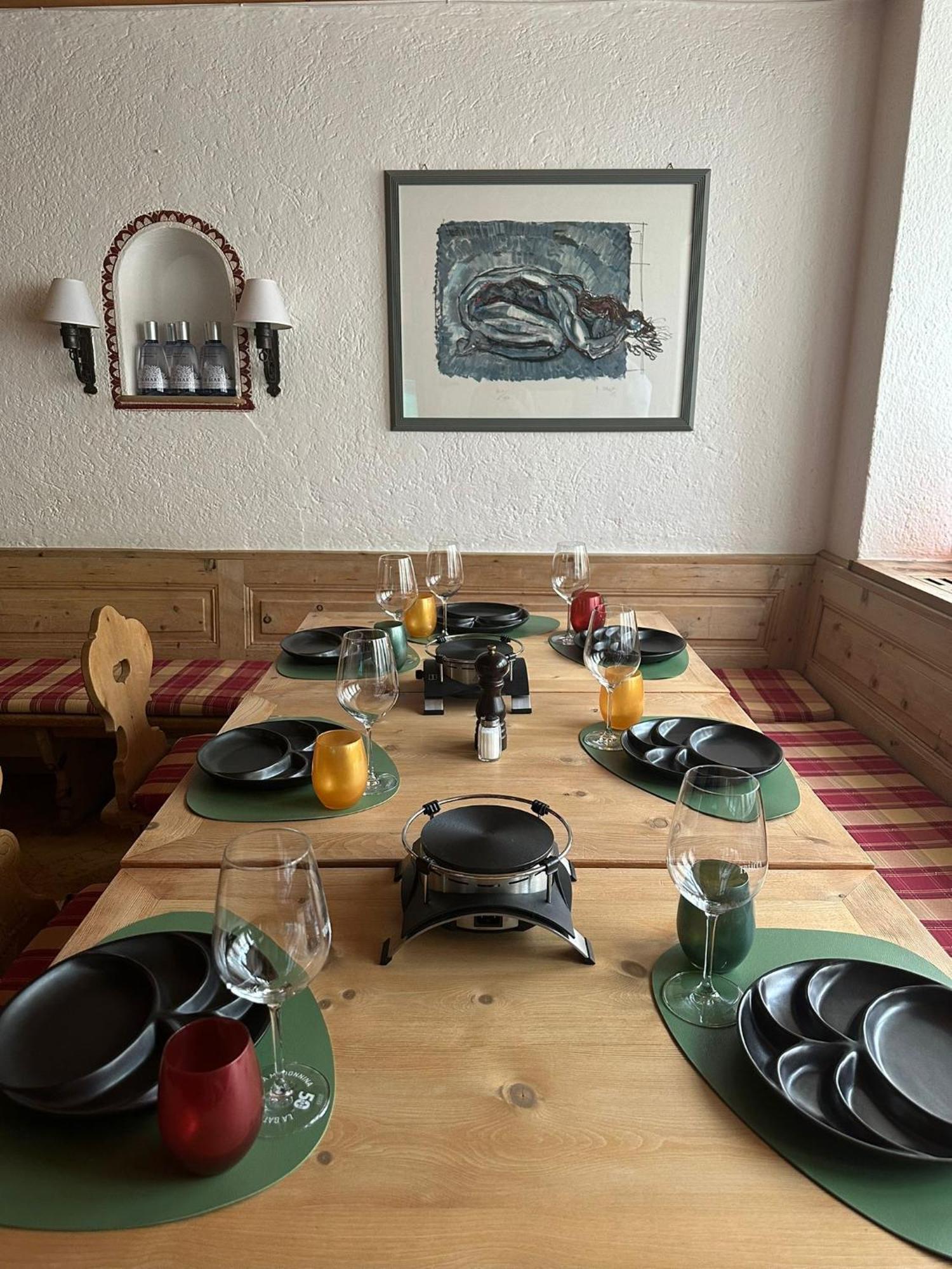 Poschiavo Suisse Hotel & Traditional Fondue Stube Exterior photo